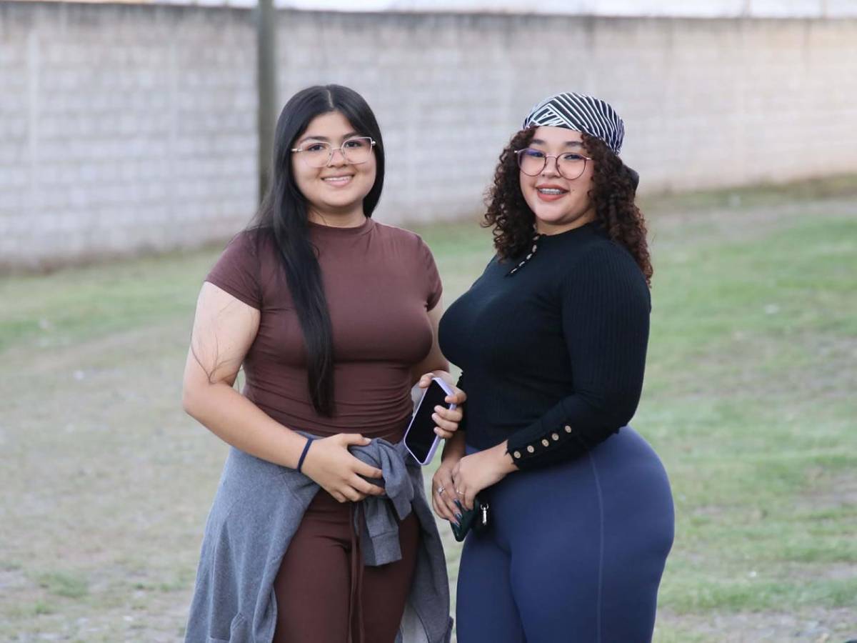 Las bellas chicas de la jornada 20: Colochas enamoran y la policía que cautivó