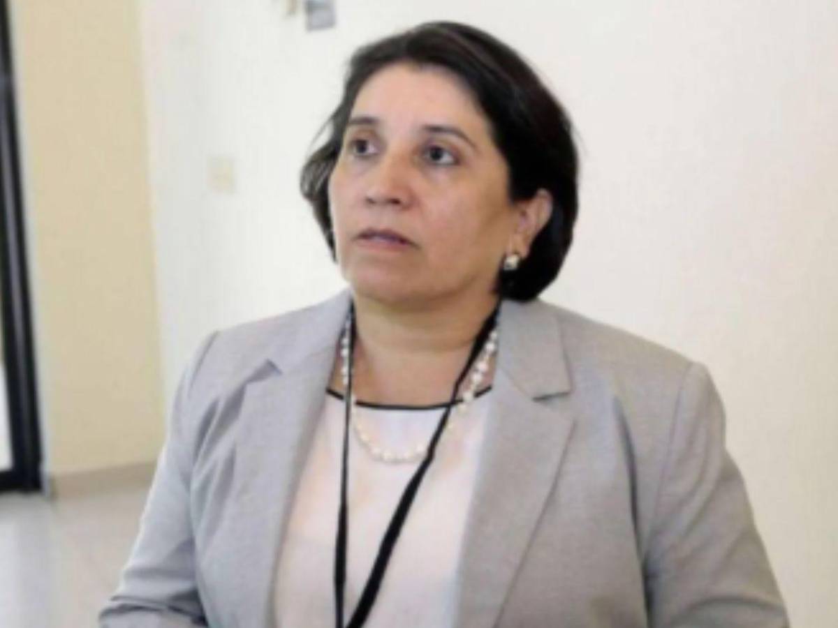 Suyapa Figueroa destapa que exdiputado de Libre apareció con plaza médica en el Hospital San Felipe