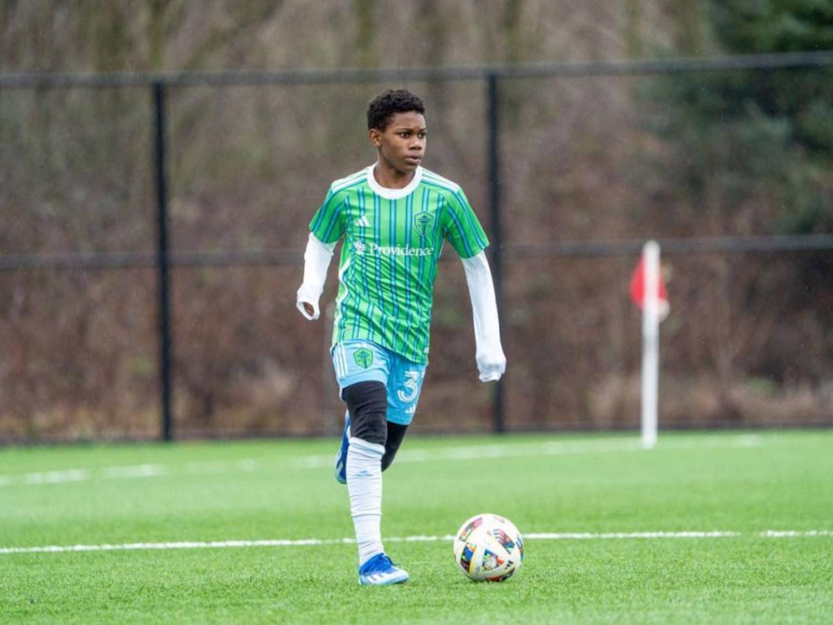 Elis vuelve, deportado encuentra equipo, último fichaje y sorpresa en Motagua