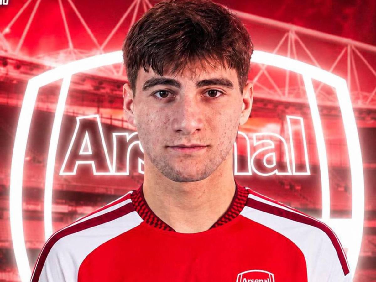Real Madrid ficha a volante, Barcelona vende a dos jugadores y Julián Álvarez define su futuro