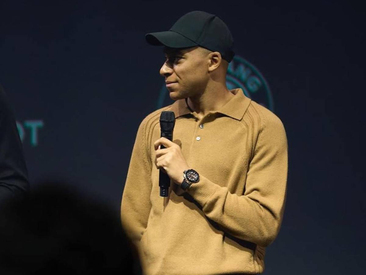 Mbappé es investigado tras pagarle a cinco policías: Esta cantidad les dio por curiosa razón