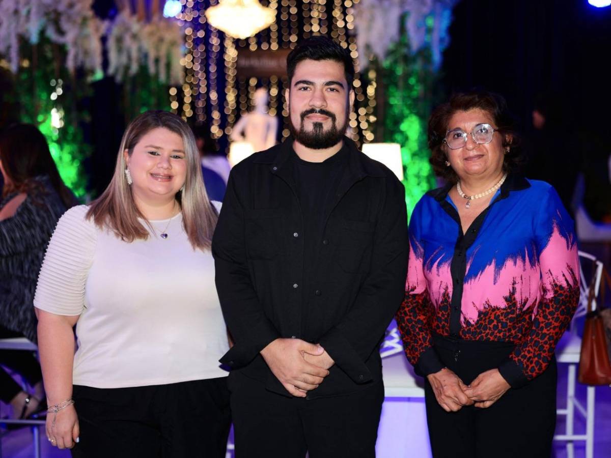 Celebran alianza estratégica con coctel empresarial en SPS