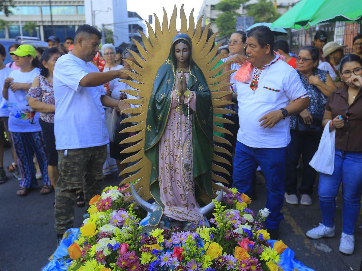 Sampedranos rinden tributo a la virgen de Guadalupe