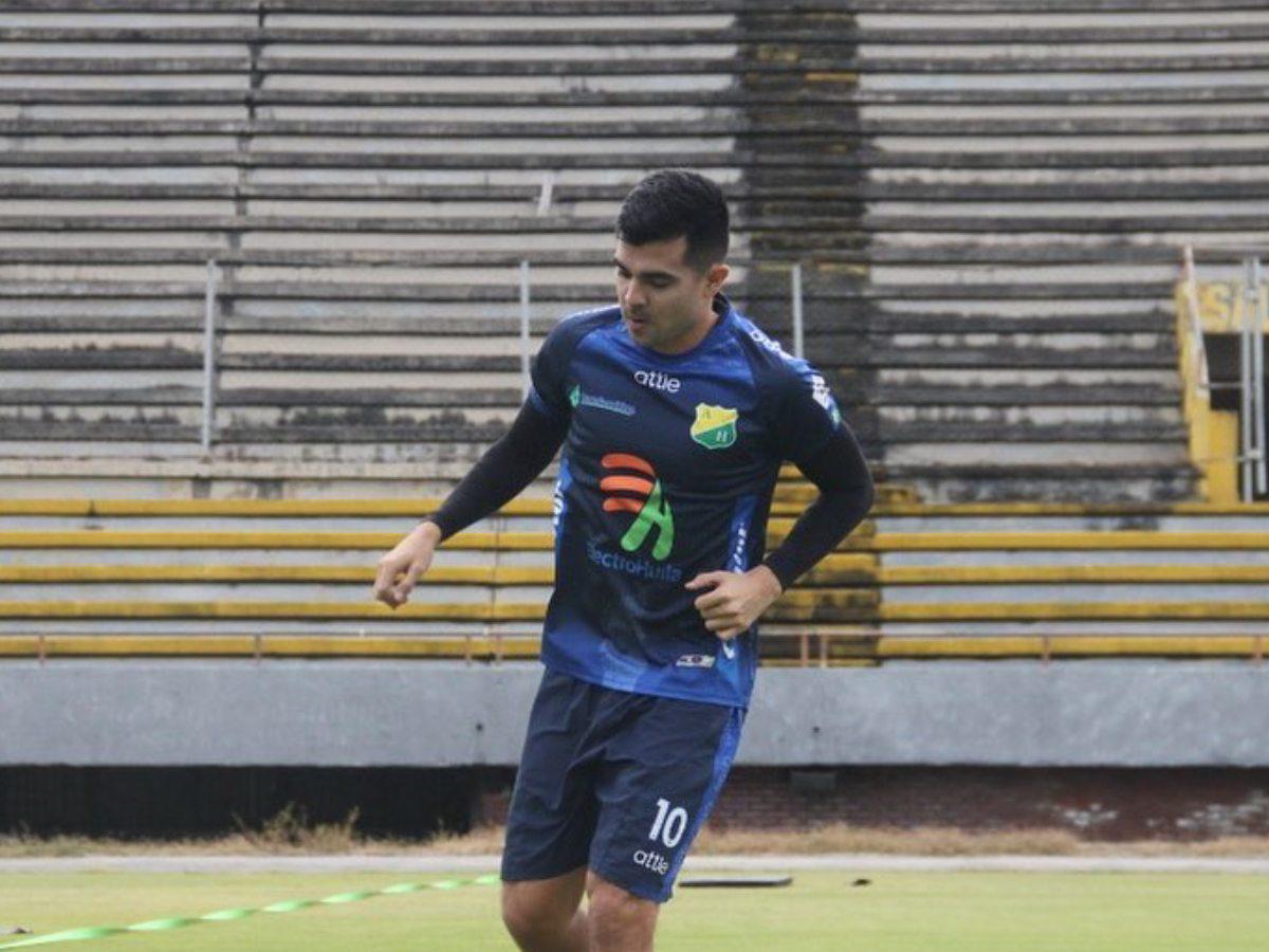 Suspenden a abogado de futbolista por quedarse con dinero de su liquidación