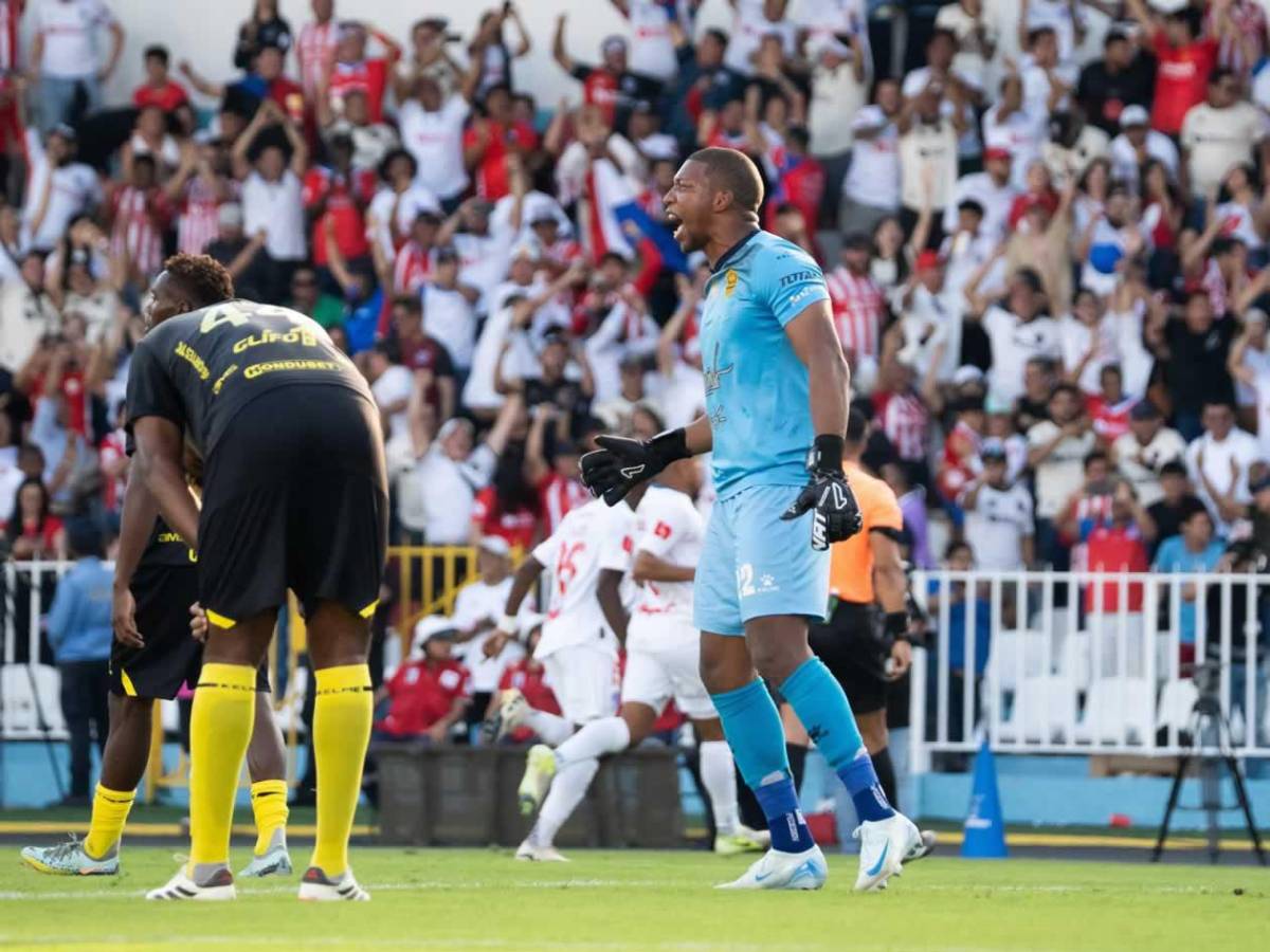 Llanto en Olimpia, feo gesto de Jeaustin Campos y chica captada infraganti en la final