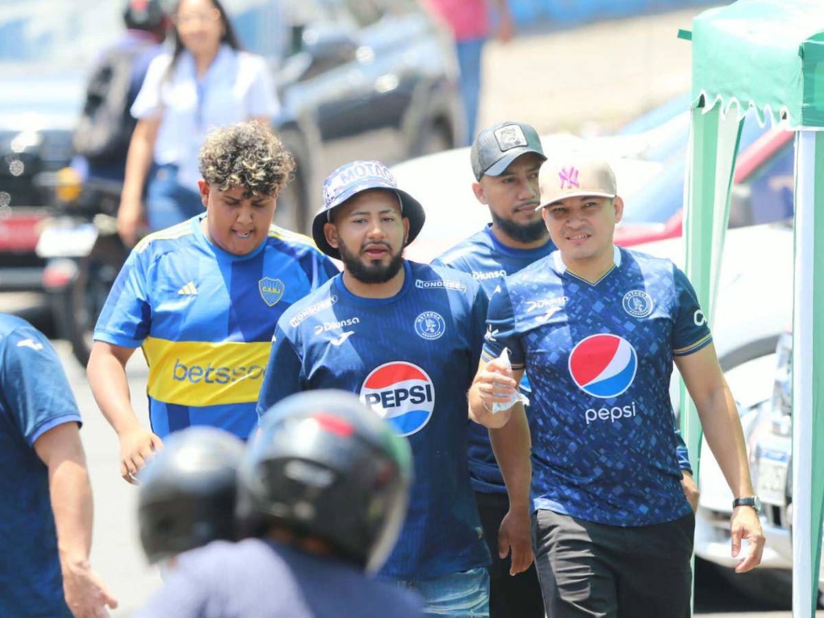 Motagua-Marathón: Beso de famosa periodista y ambientazo previo a la Gran Final