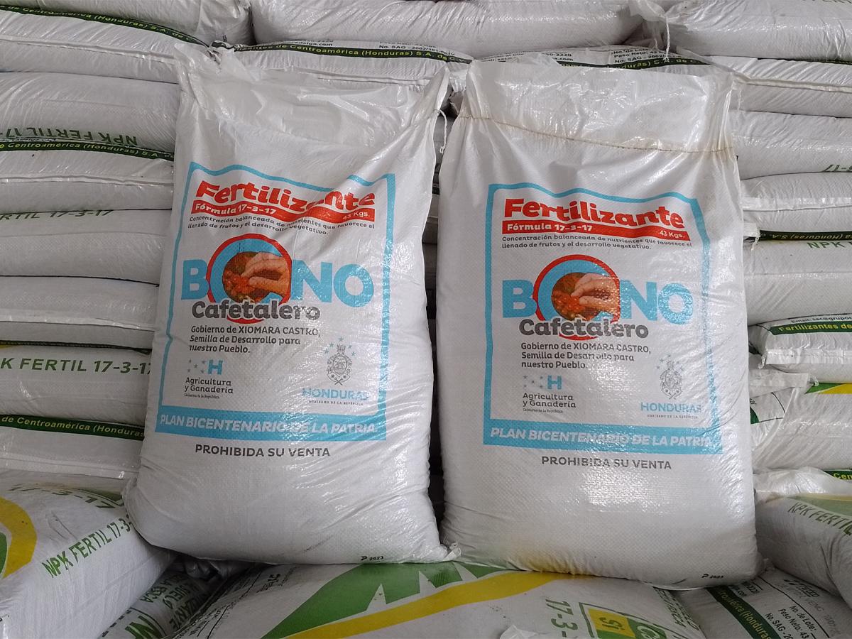 Este año distribuirán 260,000 quintales de fertilizantes en 15 departamentos del país.