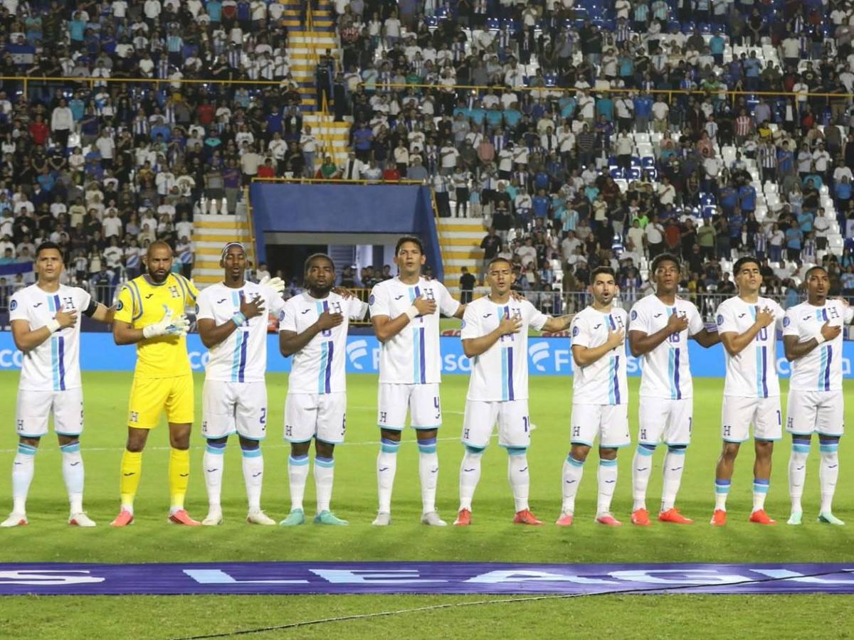 Llanto de Dereck Moncada, decepción de Molina con Honduras y sexy chica cautivó ante Surinam