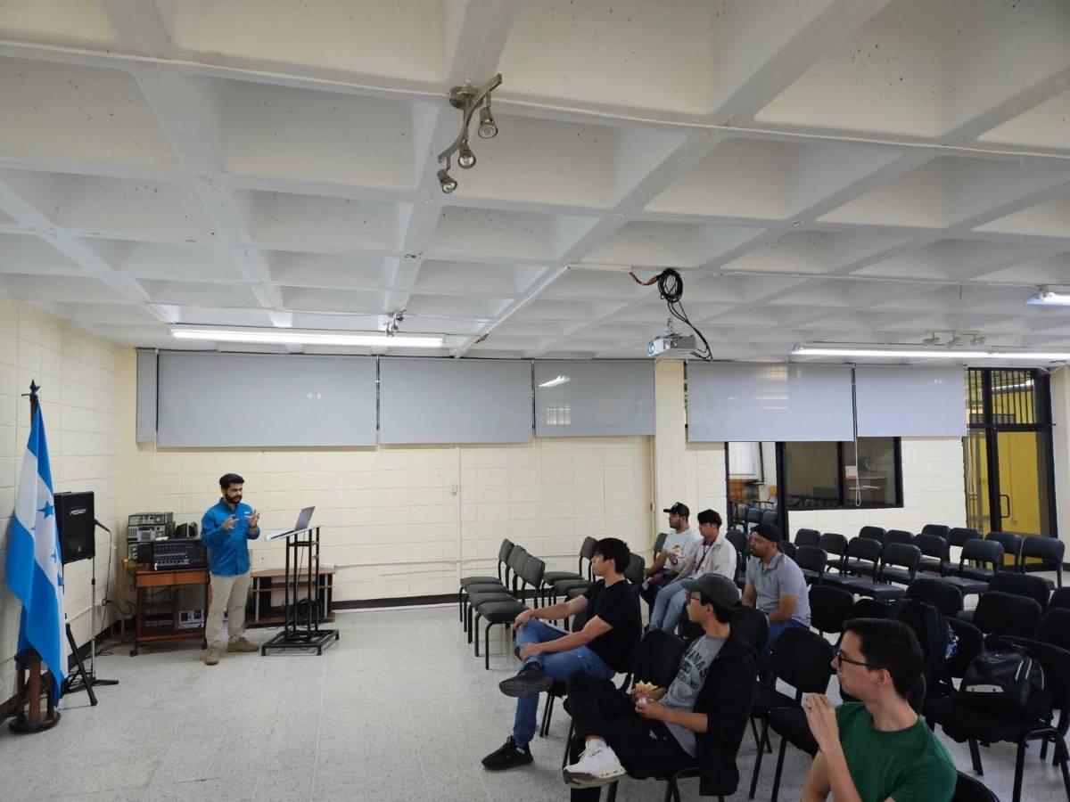 Honduras logra anodizado de grado espacial para el Satélite Morazán