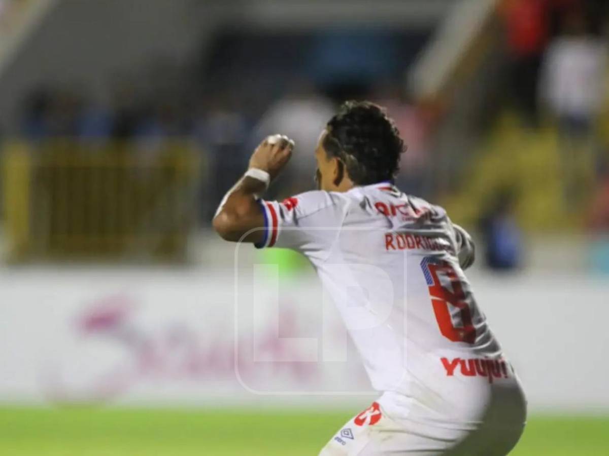 Olimpia celebra, polémica e indignación en Mixco y motivo del festejo de Edwin