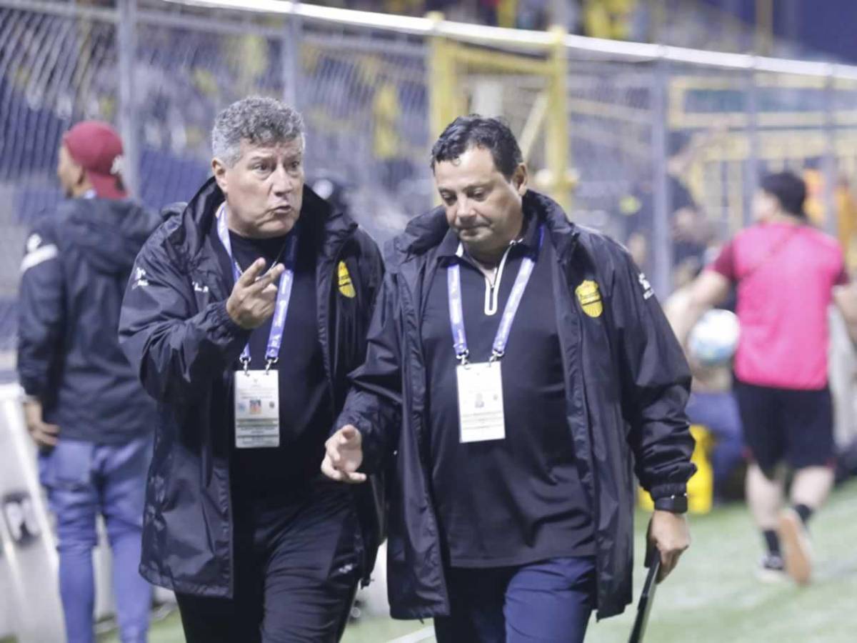 Jeaustin Campos se pelea con hinchas, Olimpia sufre, linduras y descuido en Comayagua