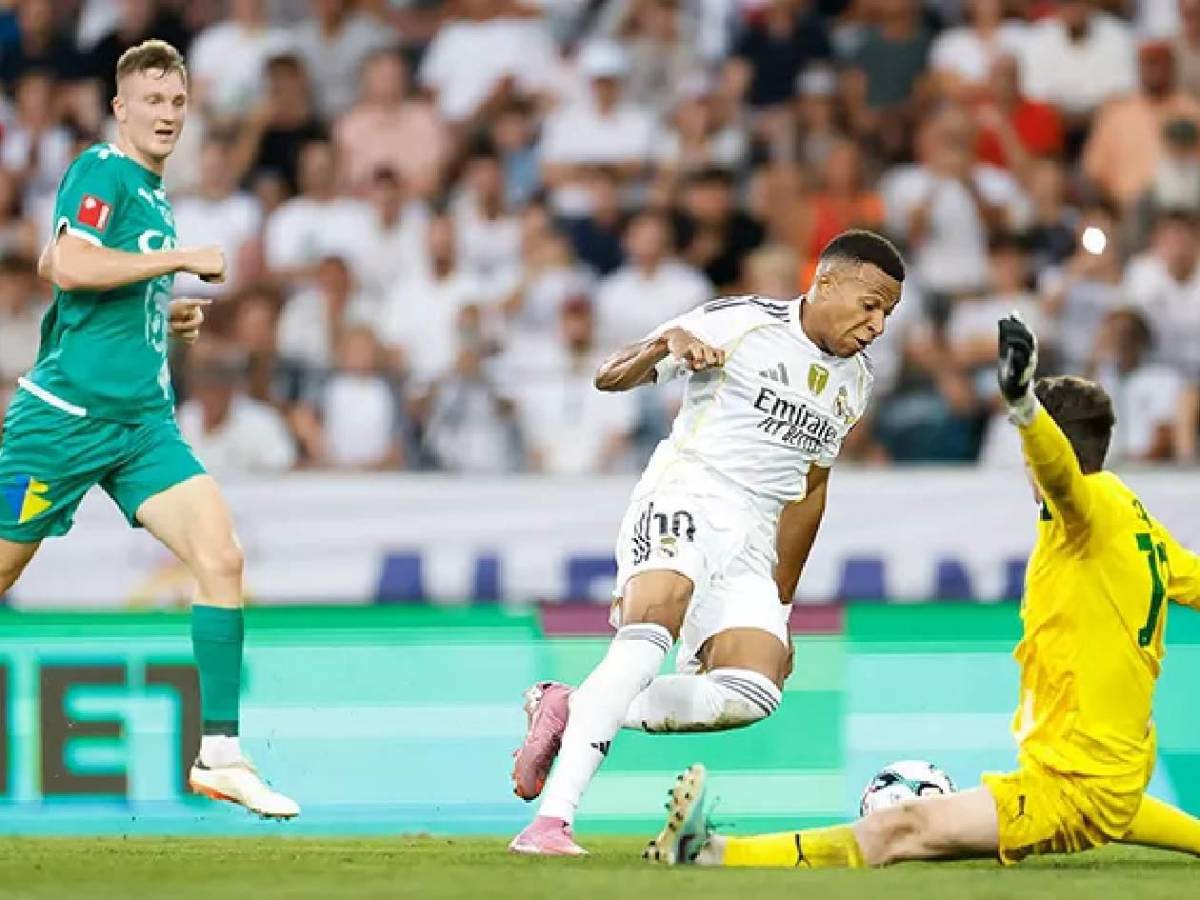 Real Madrid goleó: Mbappé con la 10, hincha se infiltró y así reaccionó el francés