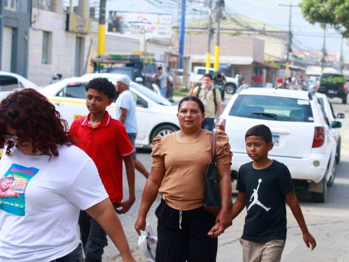 Taxistas cierran otra vez El Progreso; alcalde Alexander López convoca a reunión