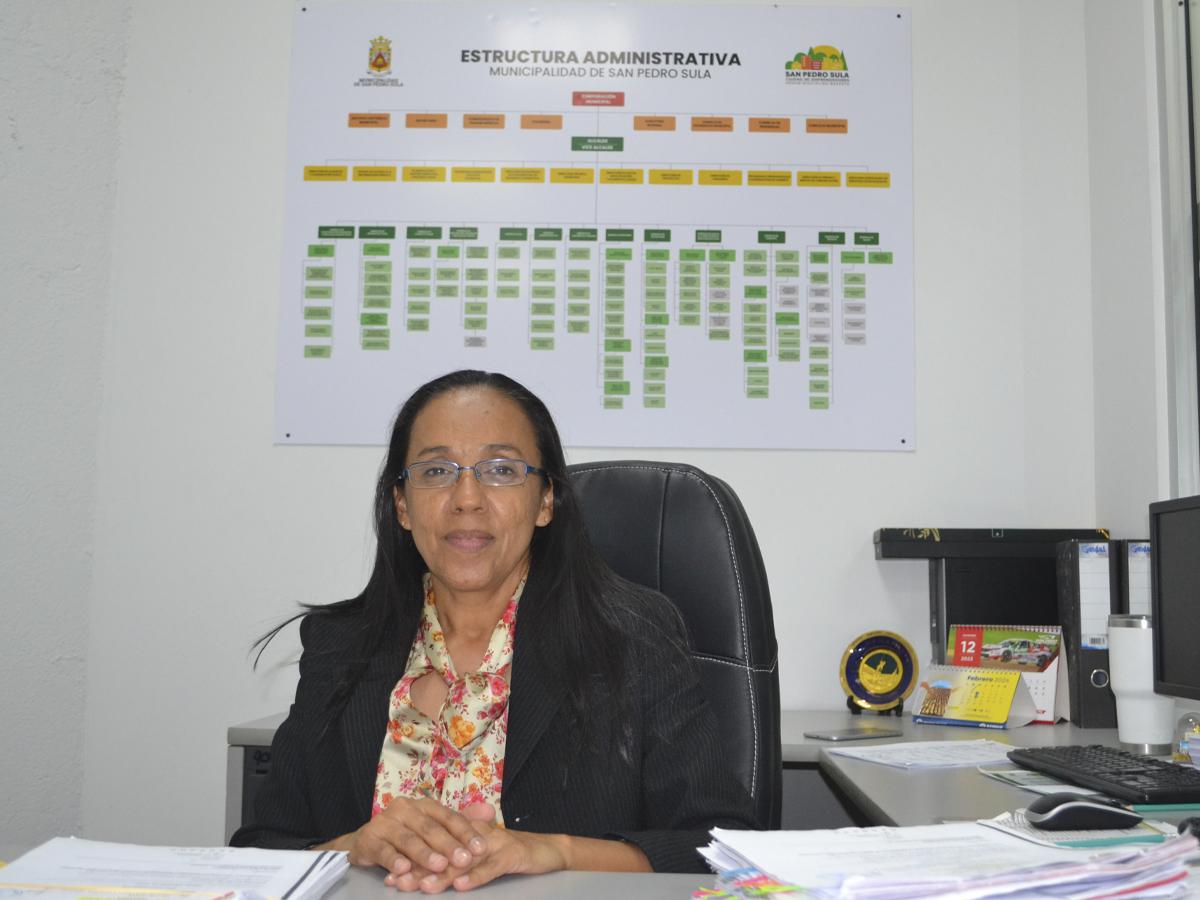 Karen Torres, directora de la Unidad Técnica de Ingresos invita a los sampedranos que aún no están al día con sus tributos que se acerquen a su ventanilla más cercana.
