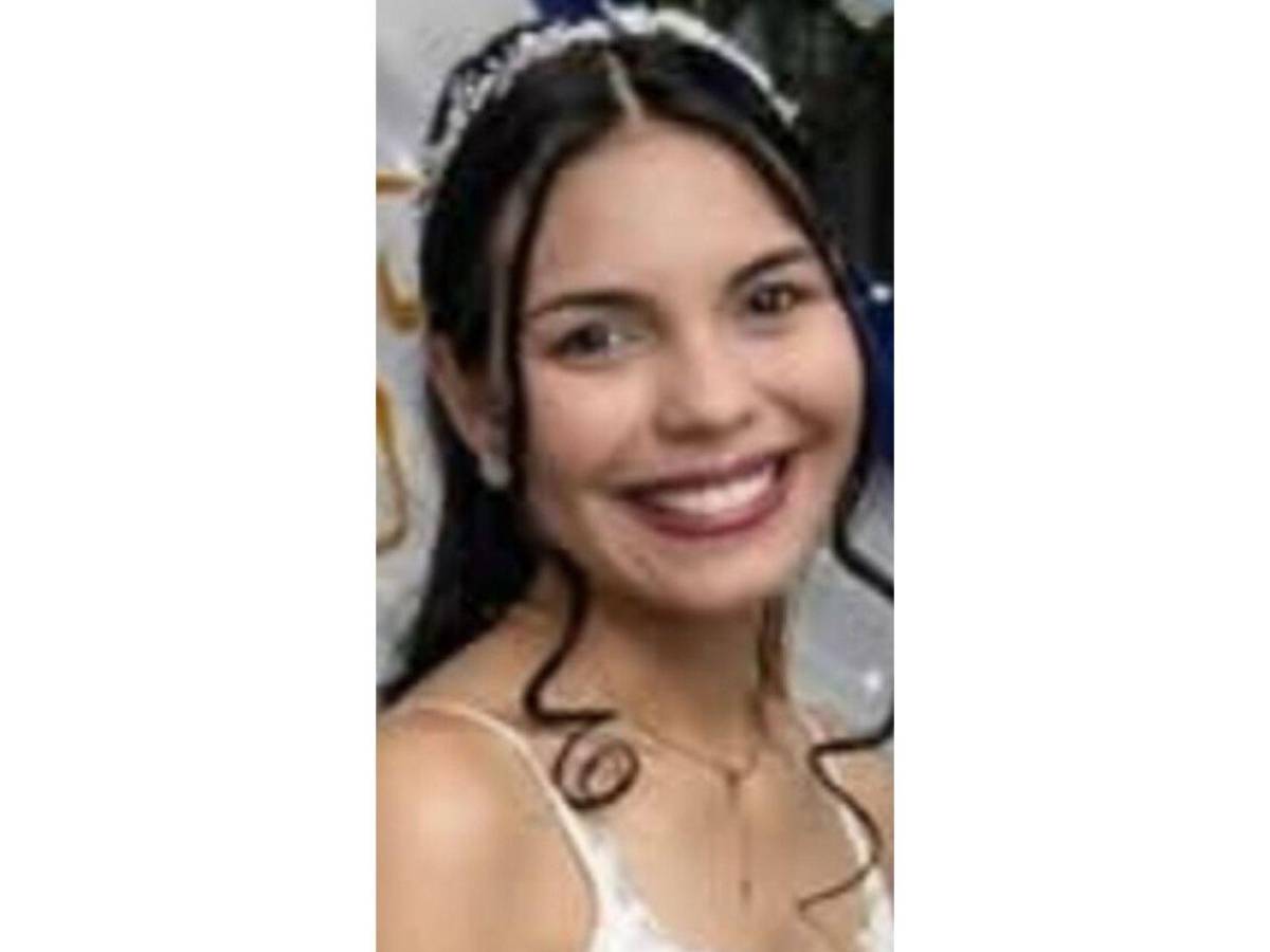 Stephany fue alcanzada por un rayo en Omoa, Cortés, poco después de su boda