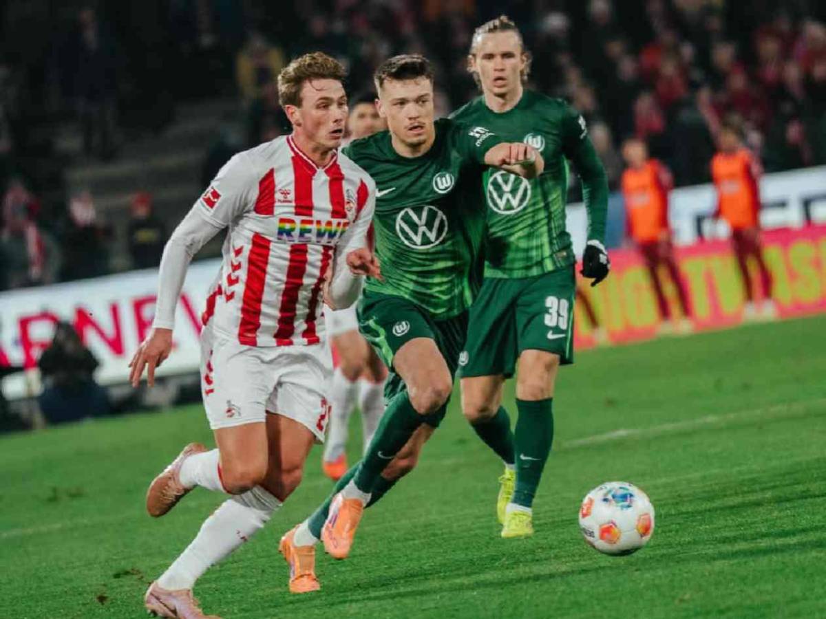 Árbitro sorprende: Le pide matrimonio a su novio antes de partido en Bundesliga