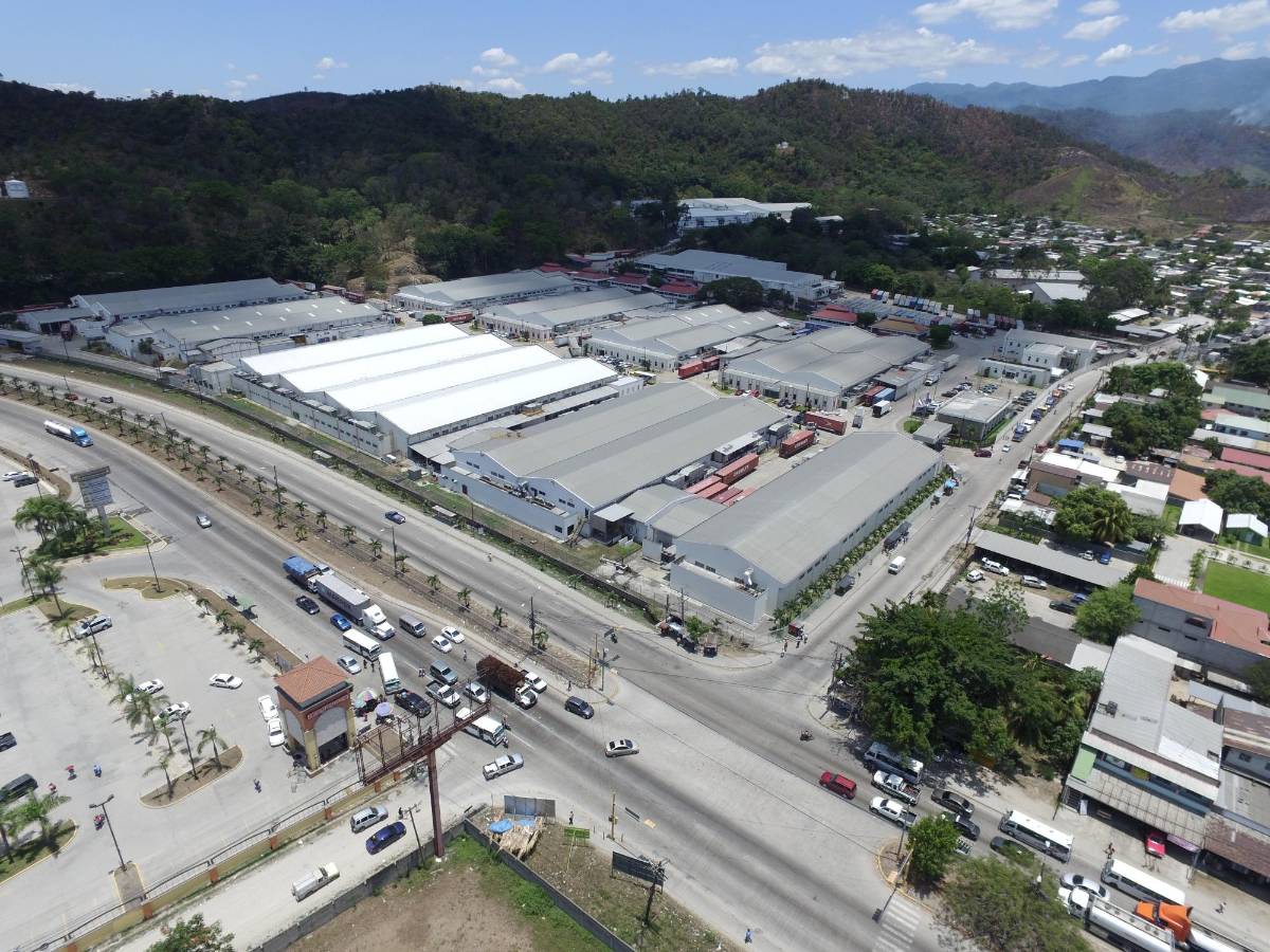 Choloma y Villanueva son los municipios más afectados con el cierre de maquilas.