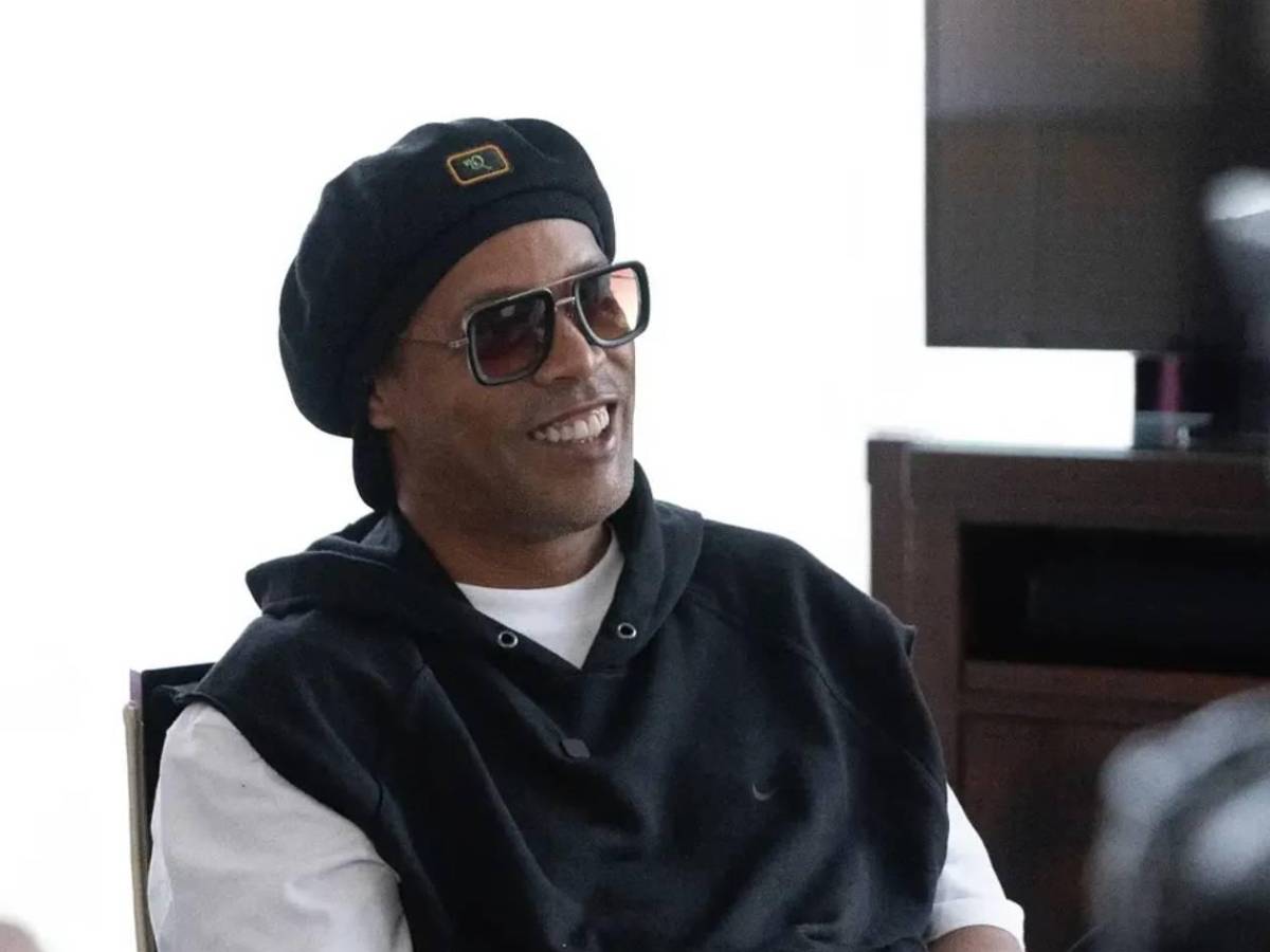¡Bombazo! Ronaldinho sale del retiro y ya fue presentado: este será su salario