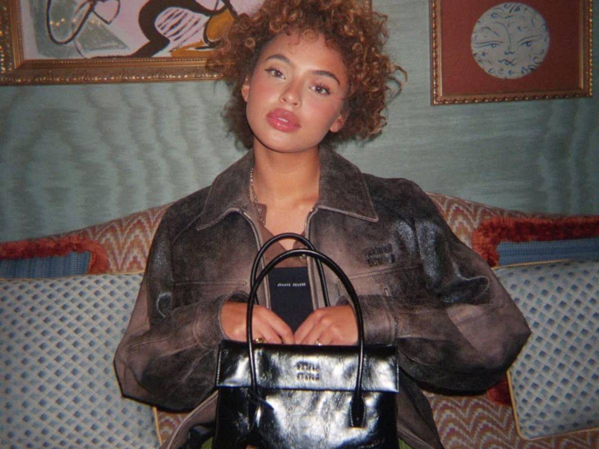 Famosa actriz e influencer acusa a futbolistas de acosarla cuando era menor de edad