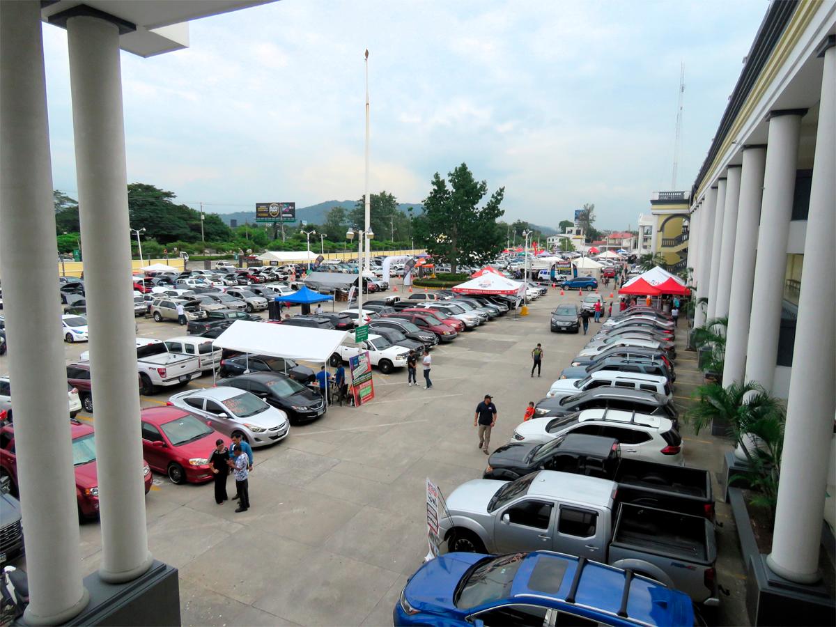 Feria de autos Creditón revoluciona el mercado de la zona norte del país