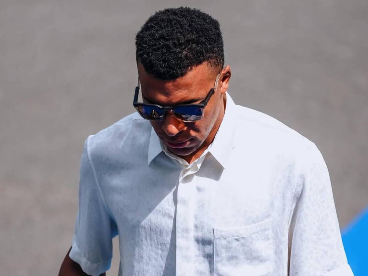 Ester Expósito estalla tras noticia sobre Mbappé y toma inesperada decisión
