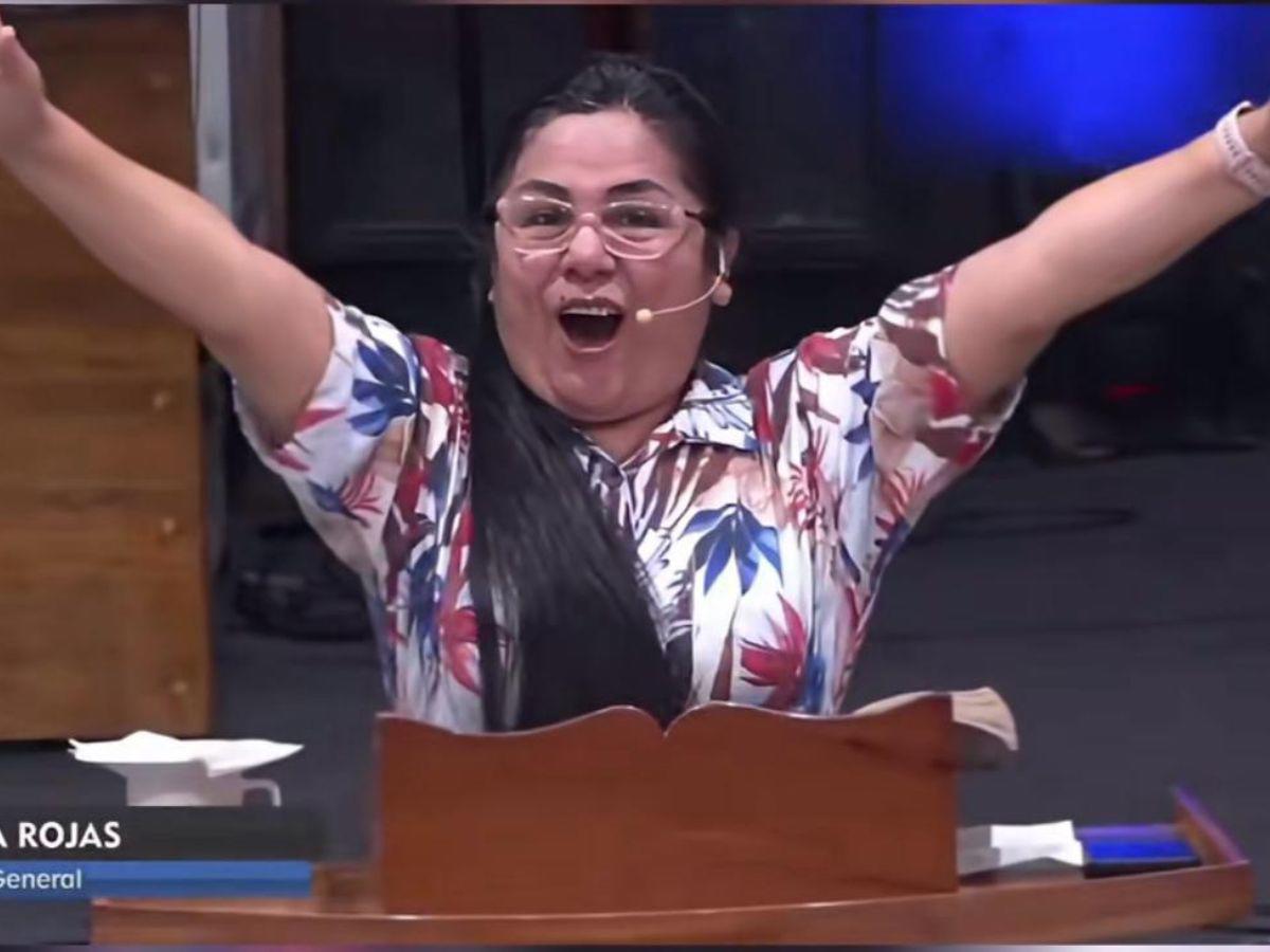 Pastora celebra temblor en pleno culto: “Más fuerte, padre, más fuerte”