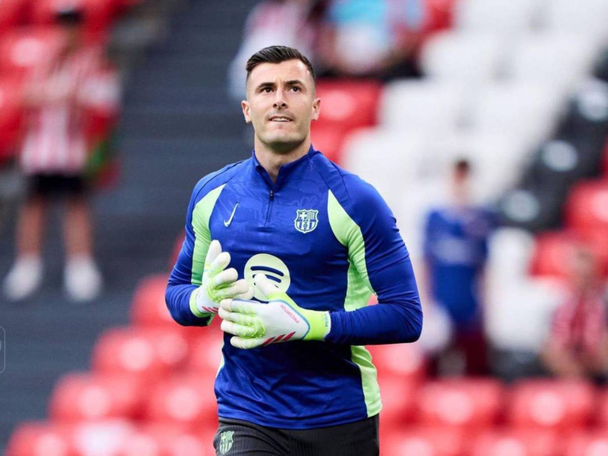 Hansi Flick descarta a tres jugadores del Barça y define el futuro de Marc Casadó​​​​​​