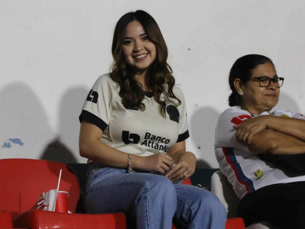 Lamento de Olimpia, esposa de Espinel sorprende e hijo de leyenda brilla