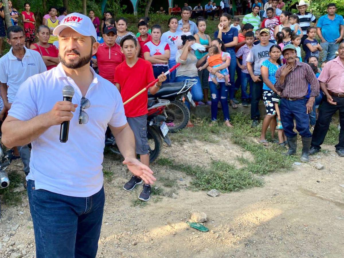 ¿Alianza? Captan a Yuri Sabas en reunión con jefe de bancada de Libre y revela lo que abordó