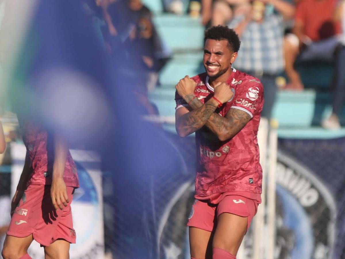 Rodrigo de Olivera destroza a Génesis, Elis sorprende y bella esposa de exfutbolista