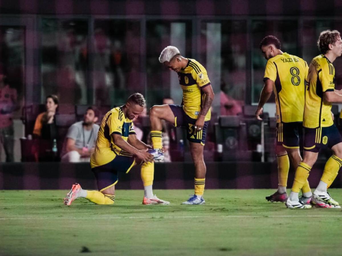 El saludo entre Messi-Nájar, 'regalo' al argentino y lo que pasó al final del Inter-Nashville