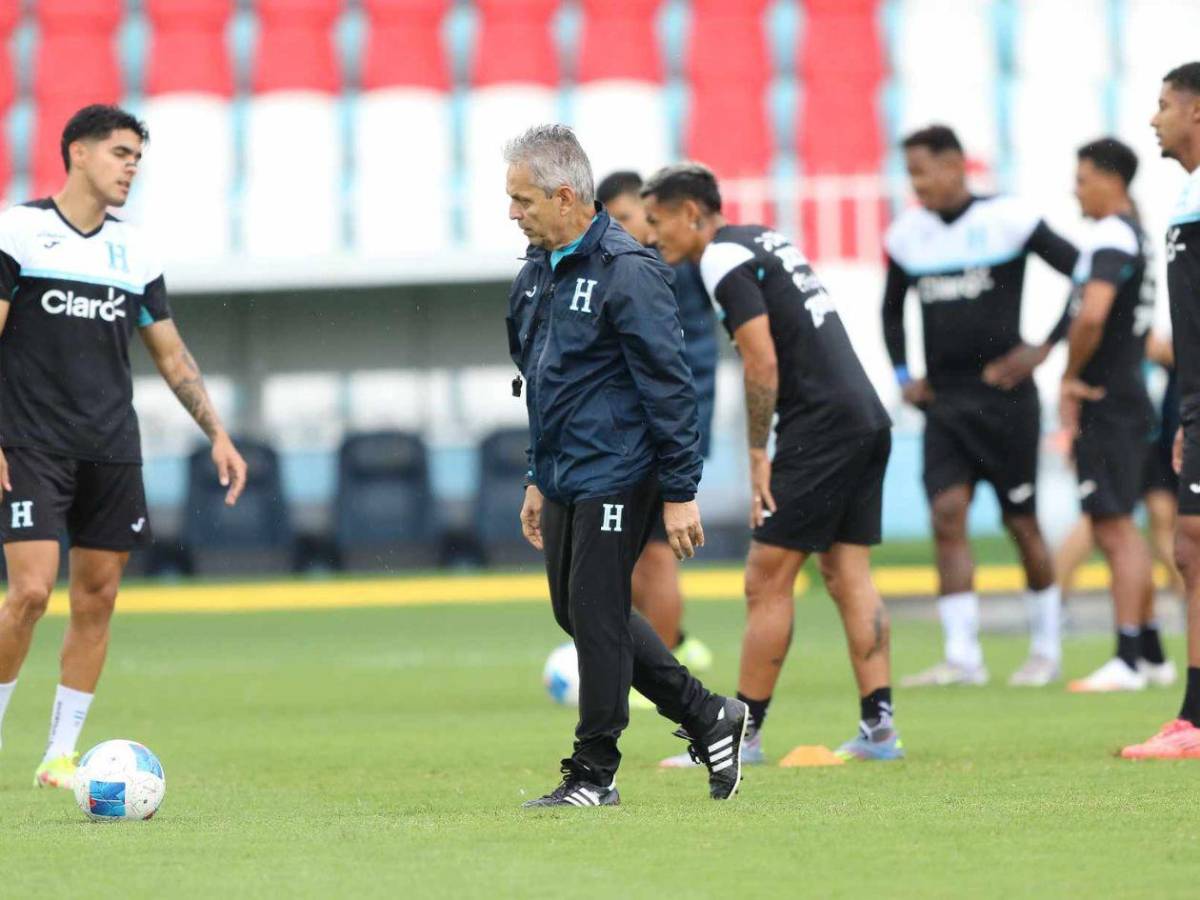 Selección de Honduras afina detalles para sus duelos eliminatorios