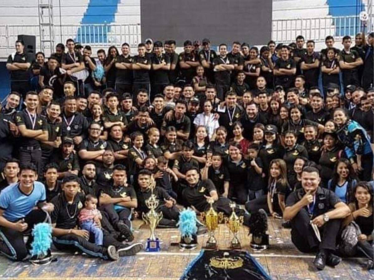 Instituto JTR, 99 años de orgullo y una banda de guerra que forja historia