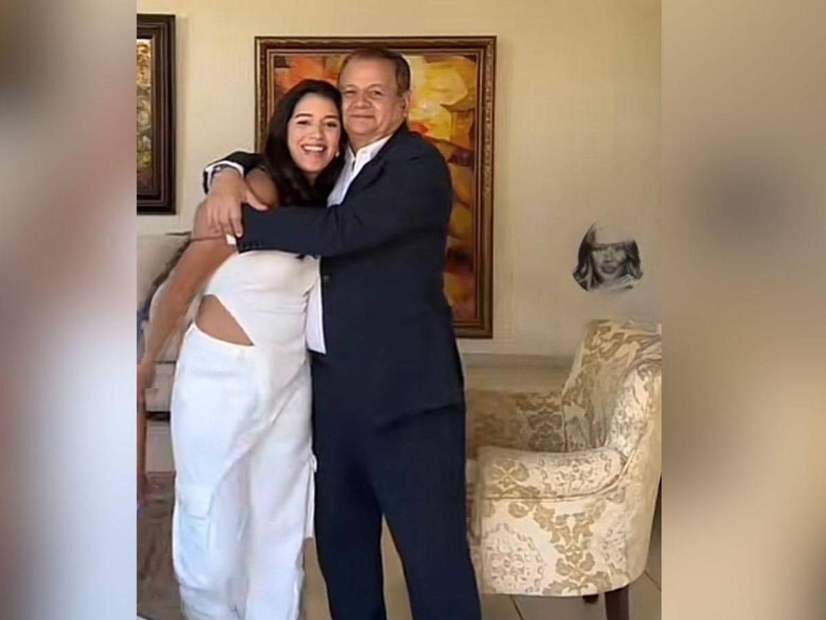 El general Romeo Vásquez Velásquez sale de su escondite