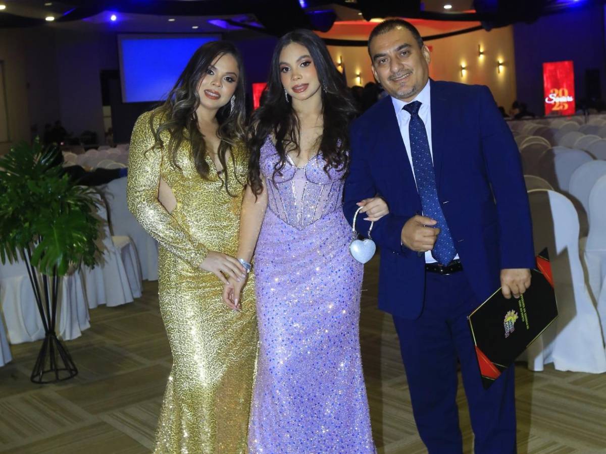 Seniors 2025: Fiesta de graduación de la Happy New Dawn