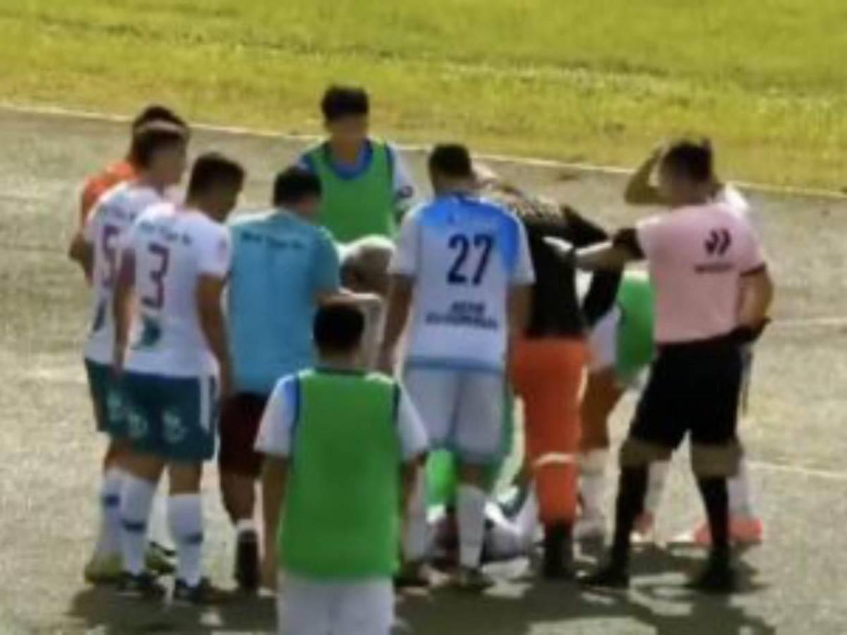 Tragedia: muere futbolista tras sufrir brutal choque en pleno partido