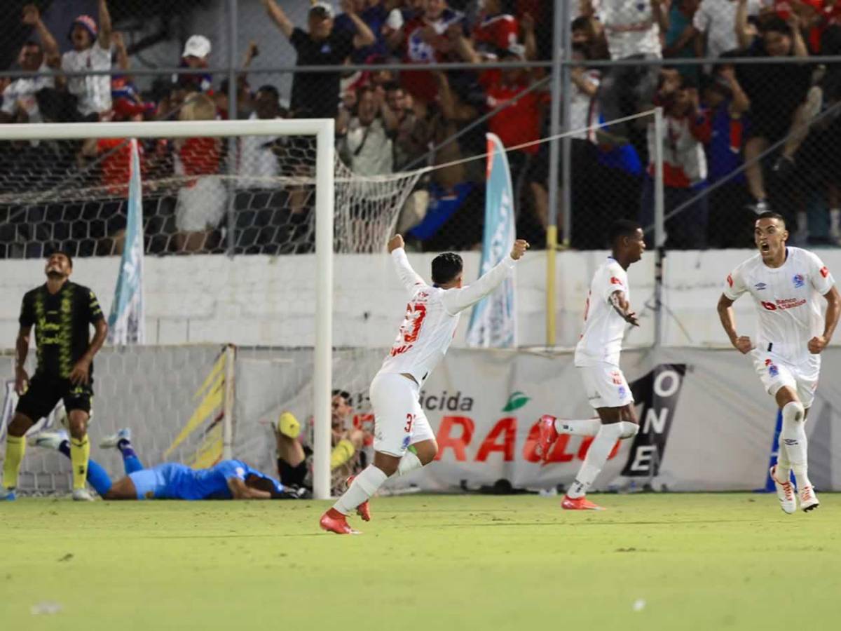 El héroe repentino, Olimpia festeja, llanto, dolor en Real España y sexys bailarinas