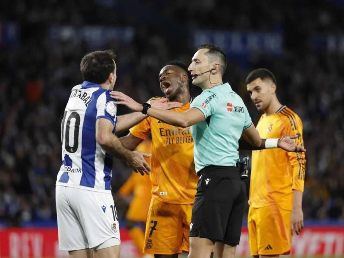 Nuevas reglas en el fútbol: VAR, porteros en peligro y fuera de juego