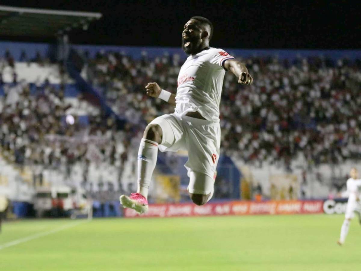 Olimpia da el golpe en Concacaf, dedicatoria, crack de Brasil y periodista roba miradas