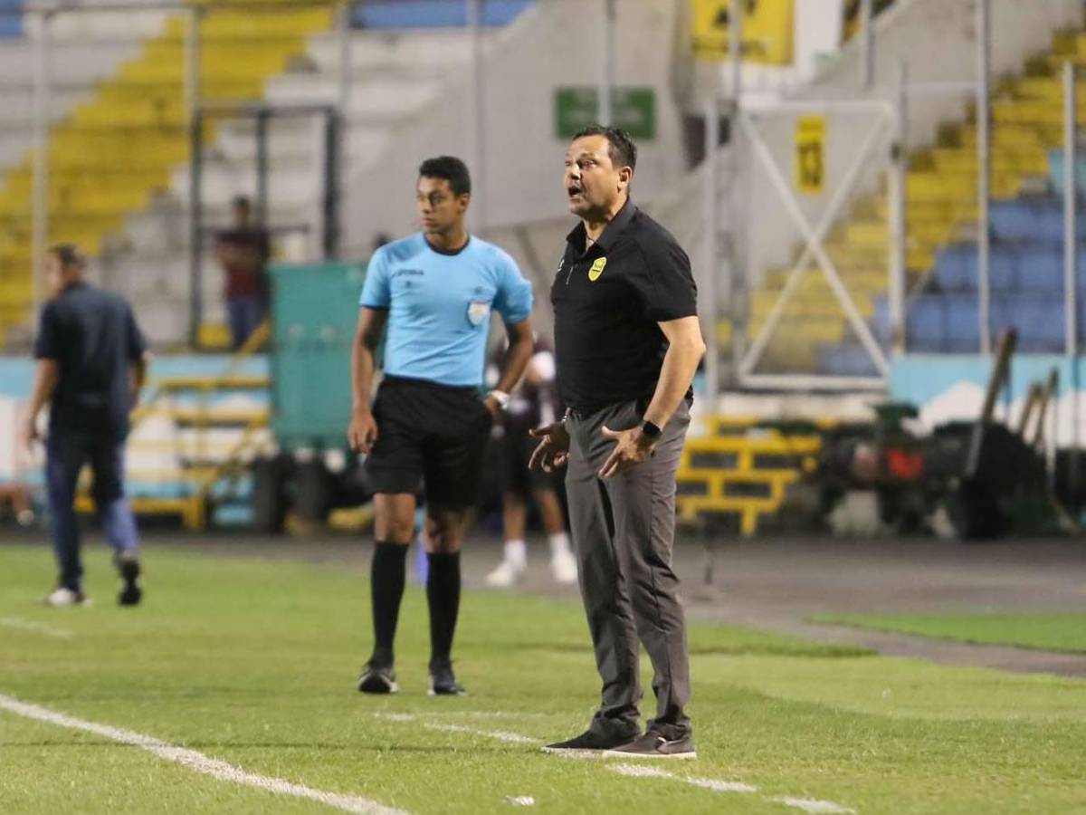 Pelea entre jugadores de Real España, festejo de Génesis y las chicas