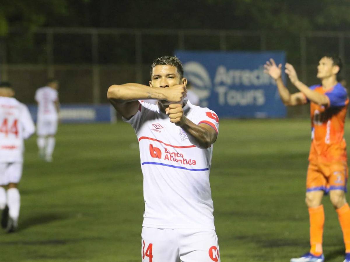 Olimpia y Real España festejan remontadas, jugador termina de portero, inundados y bellezas