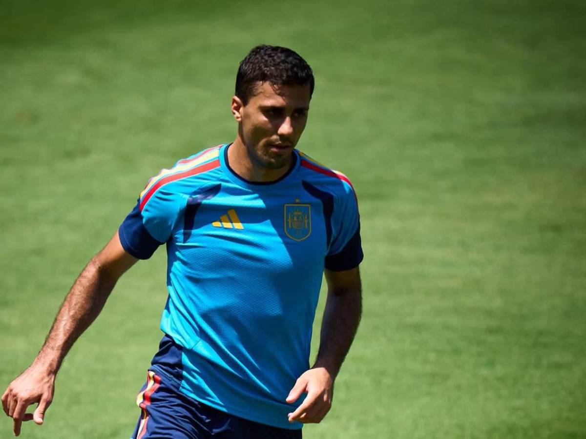 Fin a la novela de Rodri: Se conoce su equipo tras ofertas del Barcelona y Real Madrid