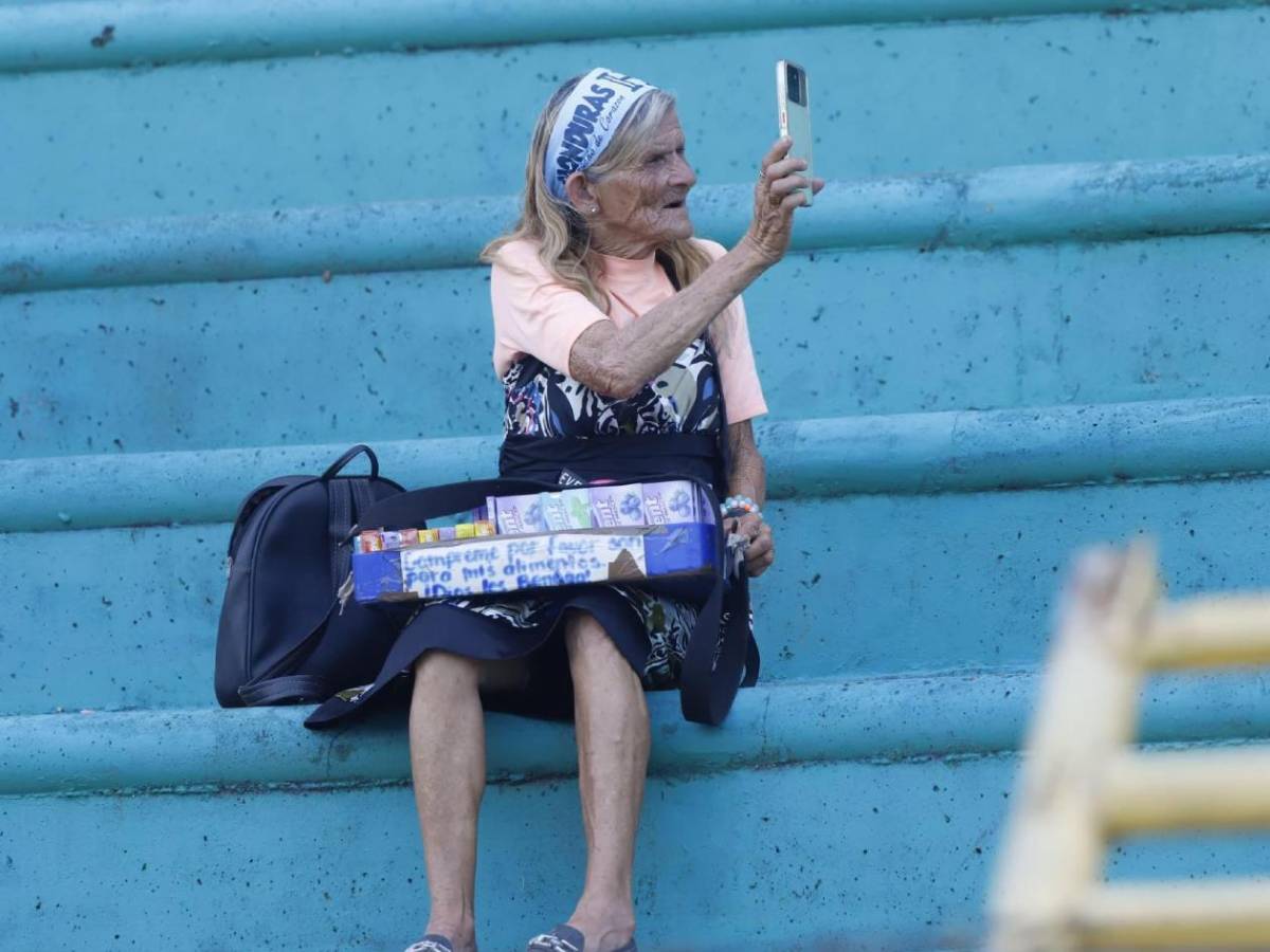 Supremo hace confesión sobre Milagro Flores y tiene lindo gesto con anciana