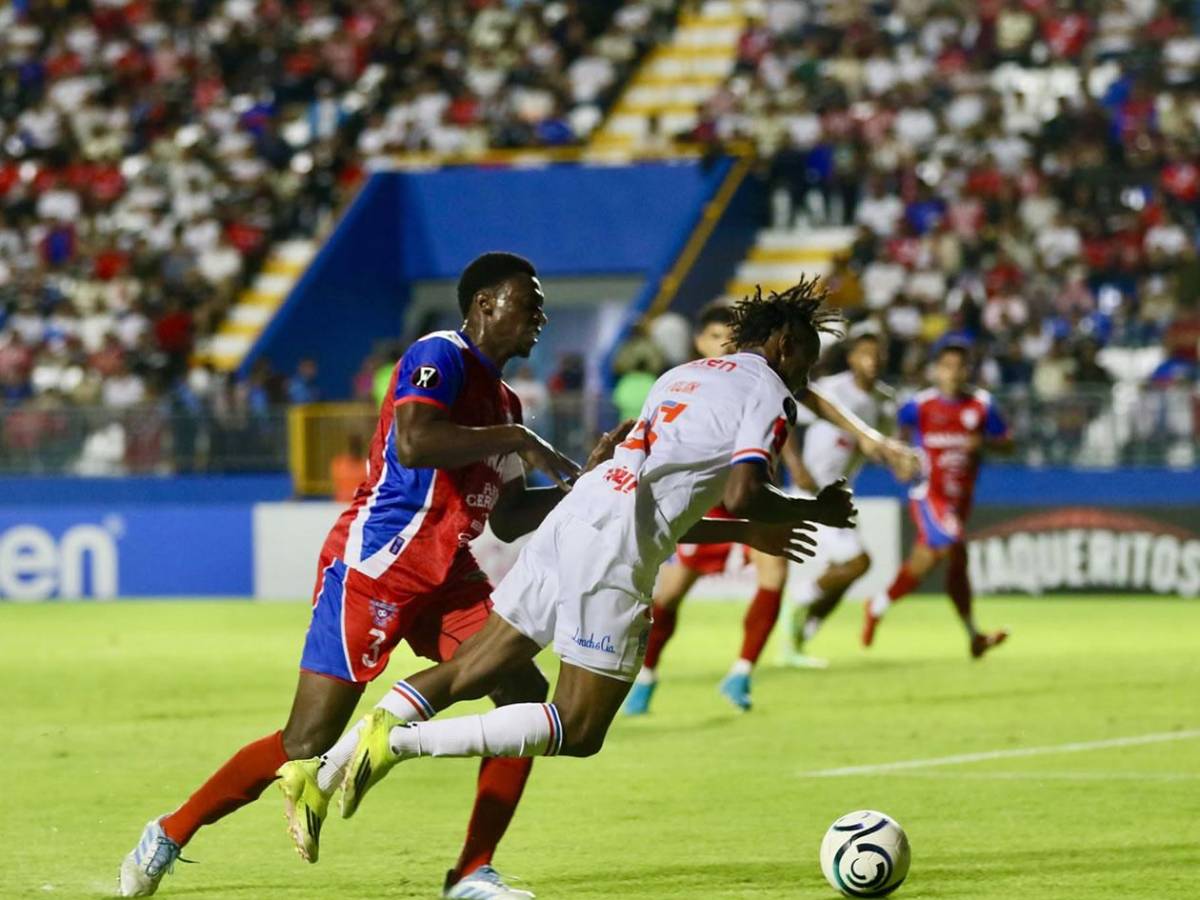 Olimpia se divierte, la figura, gesto de Espinel y pelea en el Firpo por eliminación