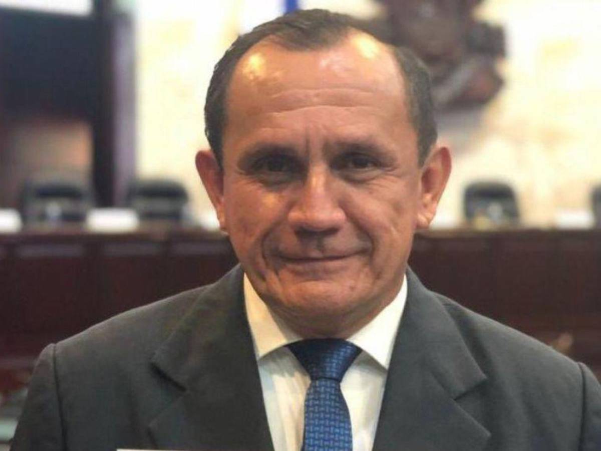 Abogadas, exfutbolistas y médicos, las caras de quienes buscan ser diputados por Cortés