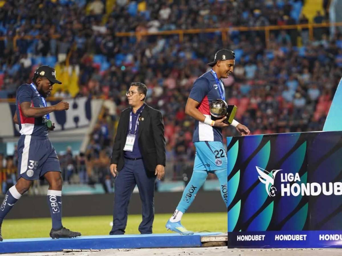 Motagua campeón: festeja la Copa 20, baile del Búho Meléndez y emoción de Pedro Atala