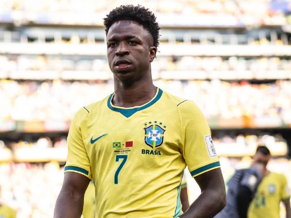 Vinicius con nuevo rostro: se operó y sorprende con brutal cambio tras el Mundial