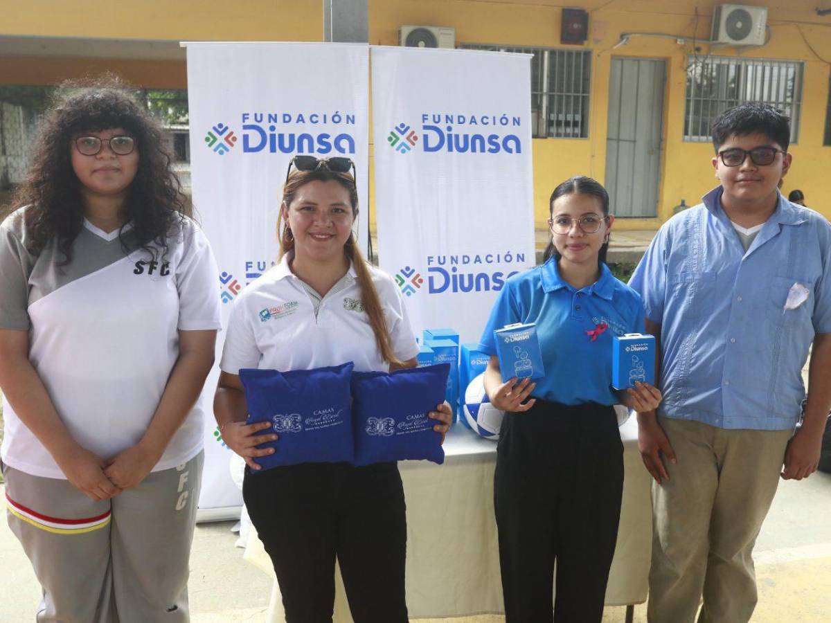 Mente Sana comparte jornada especial con estudiantes del Soledad Fernández