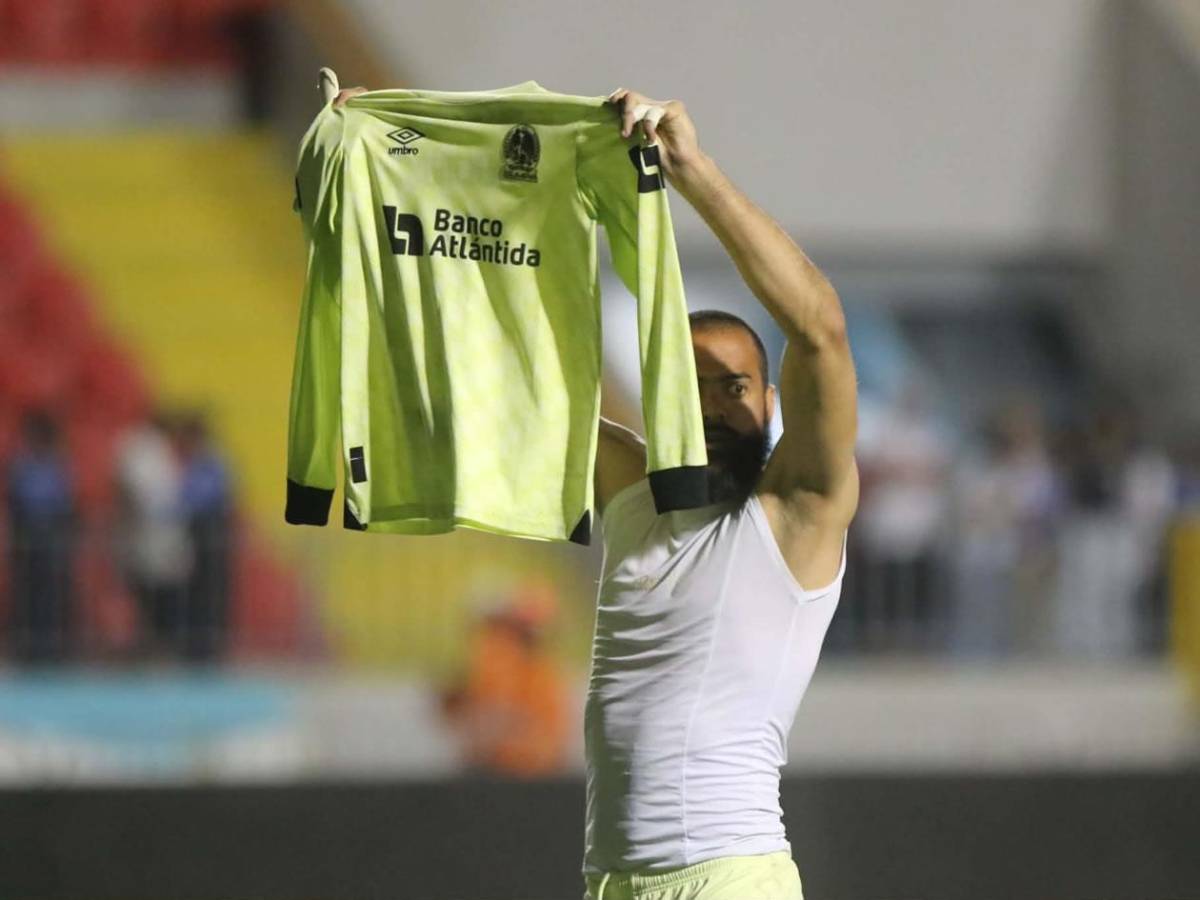 Enfado de Olimpia, dardo de Menjívar a barra de Motagua y festejo de Rodrigo de Olivera