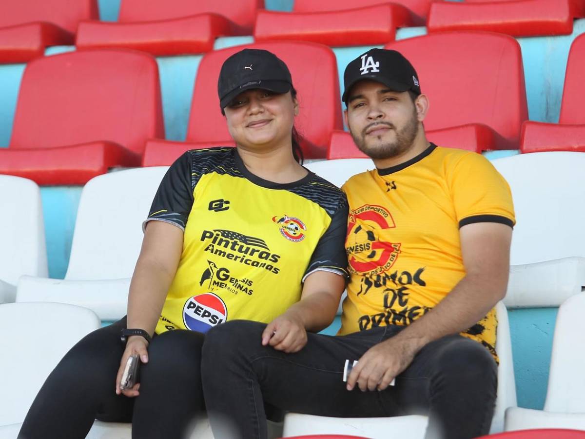 Pelea entre jugadores de Real España, festejo de Génesis y las chicas